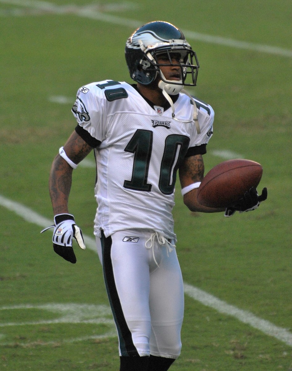 DeSean Jackson carries the ball against Jacksonville in a 2009 preseason game. Archival photograph; he is not a current participant.